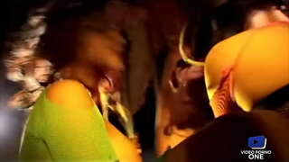 Mi ta encanta ora e mucha nan a juda ta duna