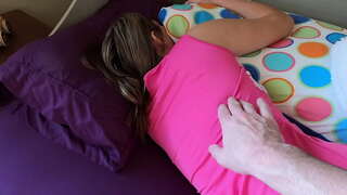 Baba gets üvey kız yukarı içinde the sabah ile onun dev horoz