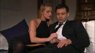 Սույն անալ ամբողջական հաճույքով համար պոռնո աստղ Katie Նոբիլի եւ նրա երիտասարդ Жеребца - (HD Տեսարան)